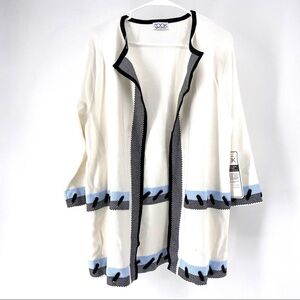 The Look 3/4 Sleeve Top w/ Grommet Lace Up Detail